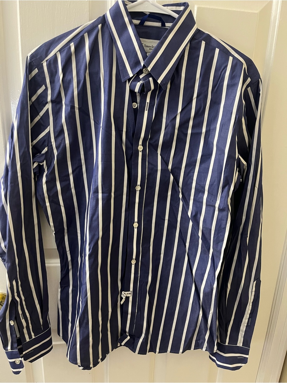 Teddy Stratford Zip Fit size 2 Men's Navy and White Vertical Stripe Dress Shirt